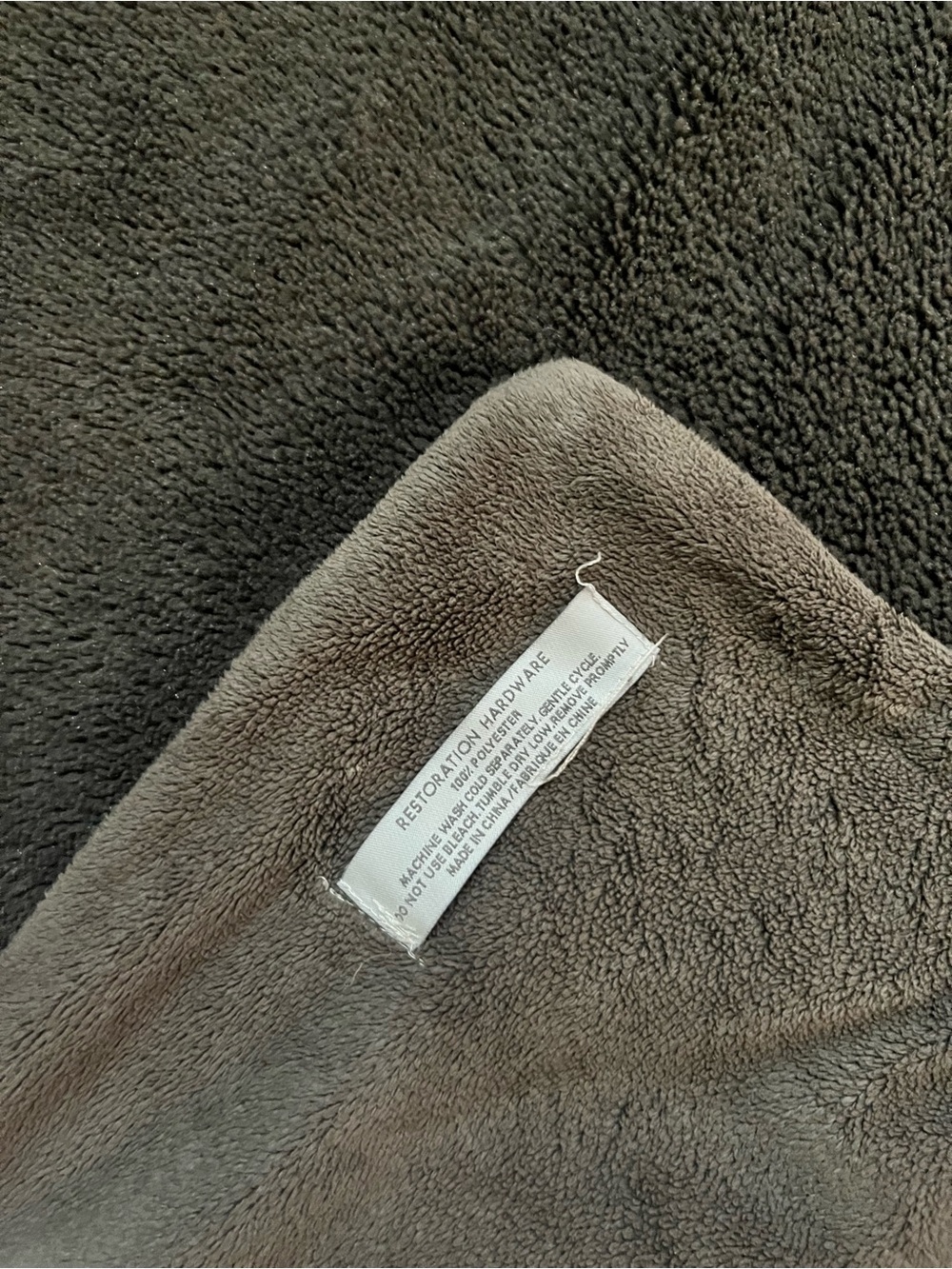 Cozy Restoration Hardware heavy throw blanket - Picture 2 of 2